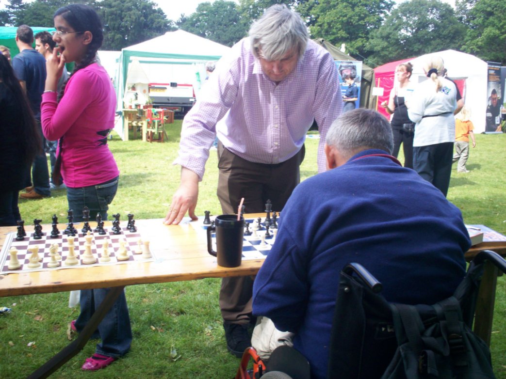 Paul Walters plays an epic against Peter Broomhall of Rushall